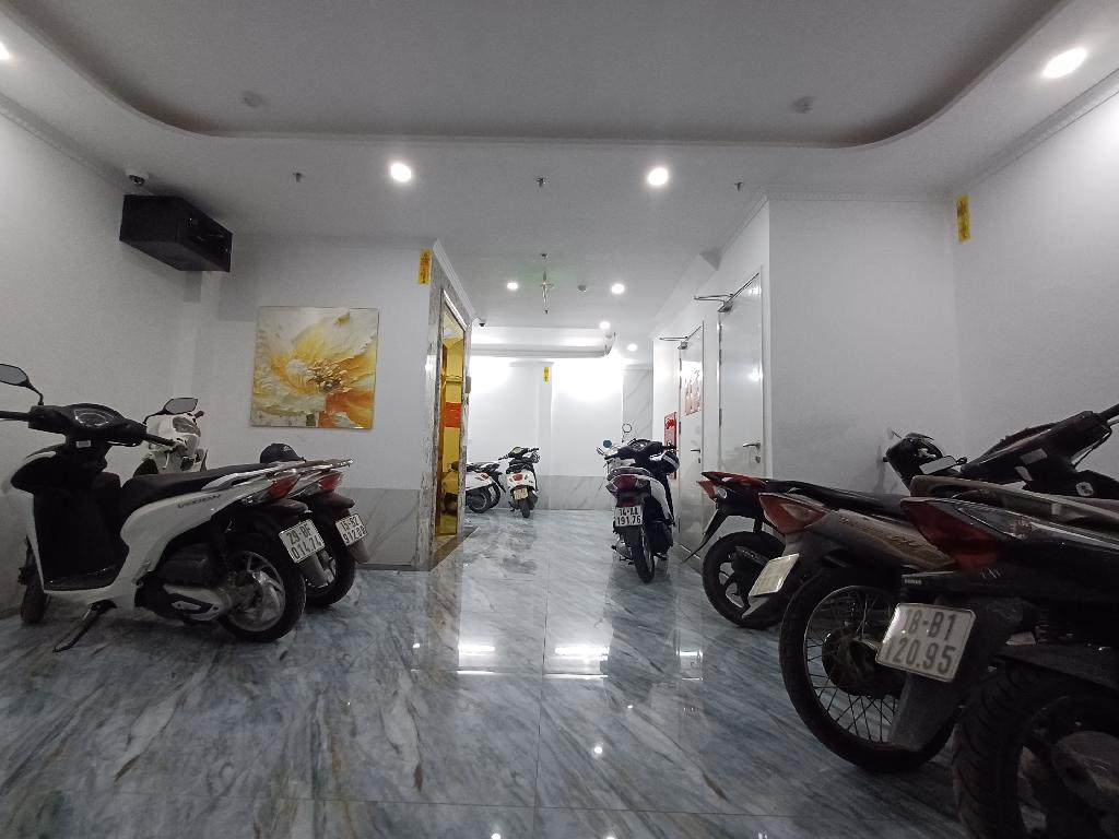 Bán Nhà Yên Lạc, 70m,  27 Tỷ, 7 Tầng Thang Máy, 17 Phòng Full Đồ KK, Dòng Tiền 1.1 Tỷ/Năm, PCCC Đạt Chuẩn